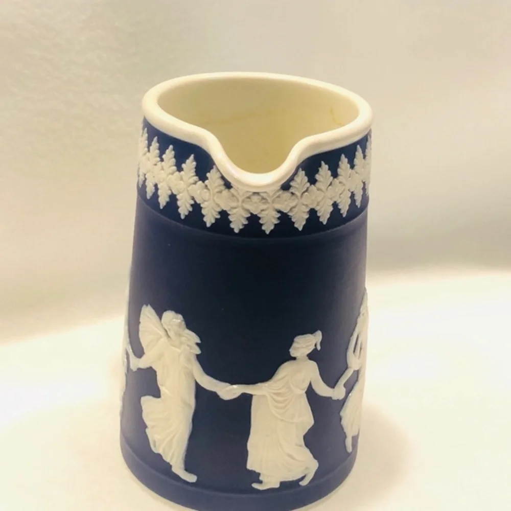 DUDSON HANLEY JASPERWARE BLUE WITH WHITE RAISED RELIEF NEOCLASSICAL PITCHER